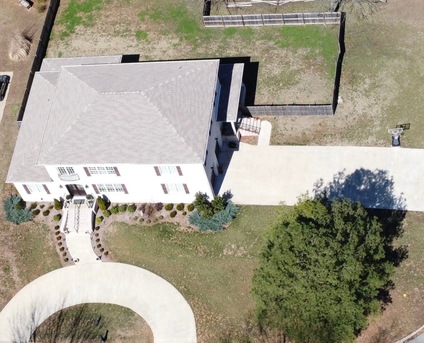 Image for Living Estate Auction-2108 Spindletop Drive, Murray, KY