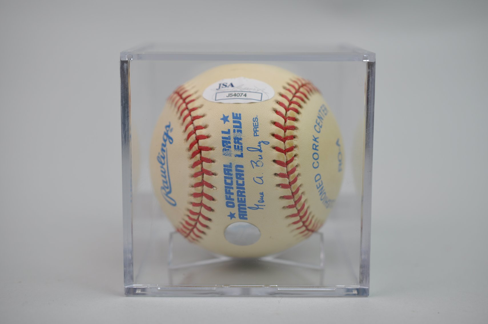 Reggie Jackson Signed Baseball