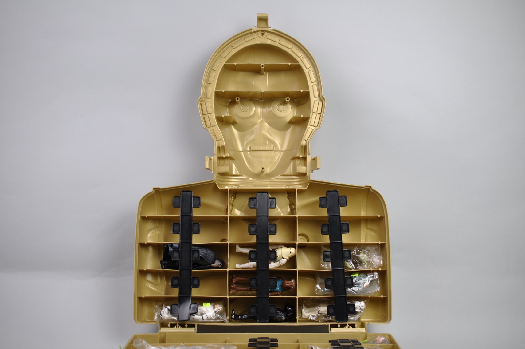 Vintage Star Wars C-3PO Case w/Figures