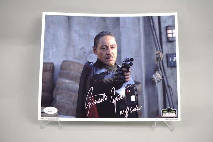 Photo Signed by Giancarlo Esposito/Moff Gideon