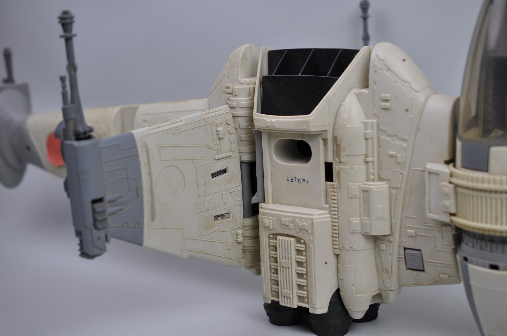 Vintage Star Wars 1984 Jedi B-Wing Fighter
