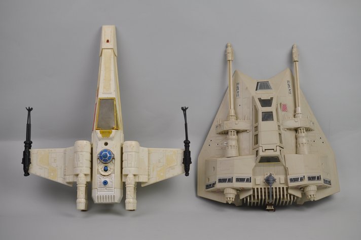 Rebel Armored Snowspeeder + X-Wing Fighter