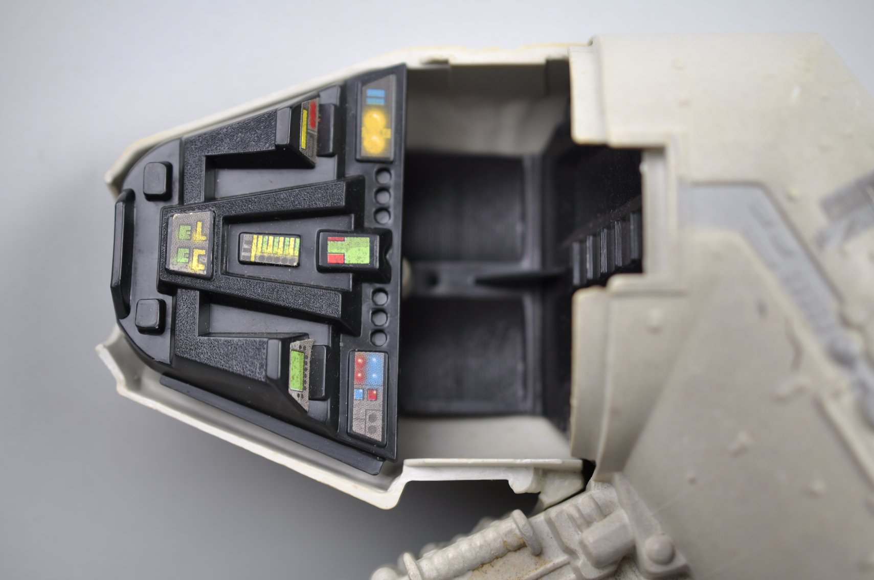 1995 Star Wars Millennium Falcon