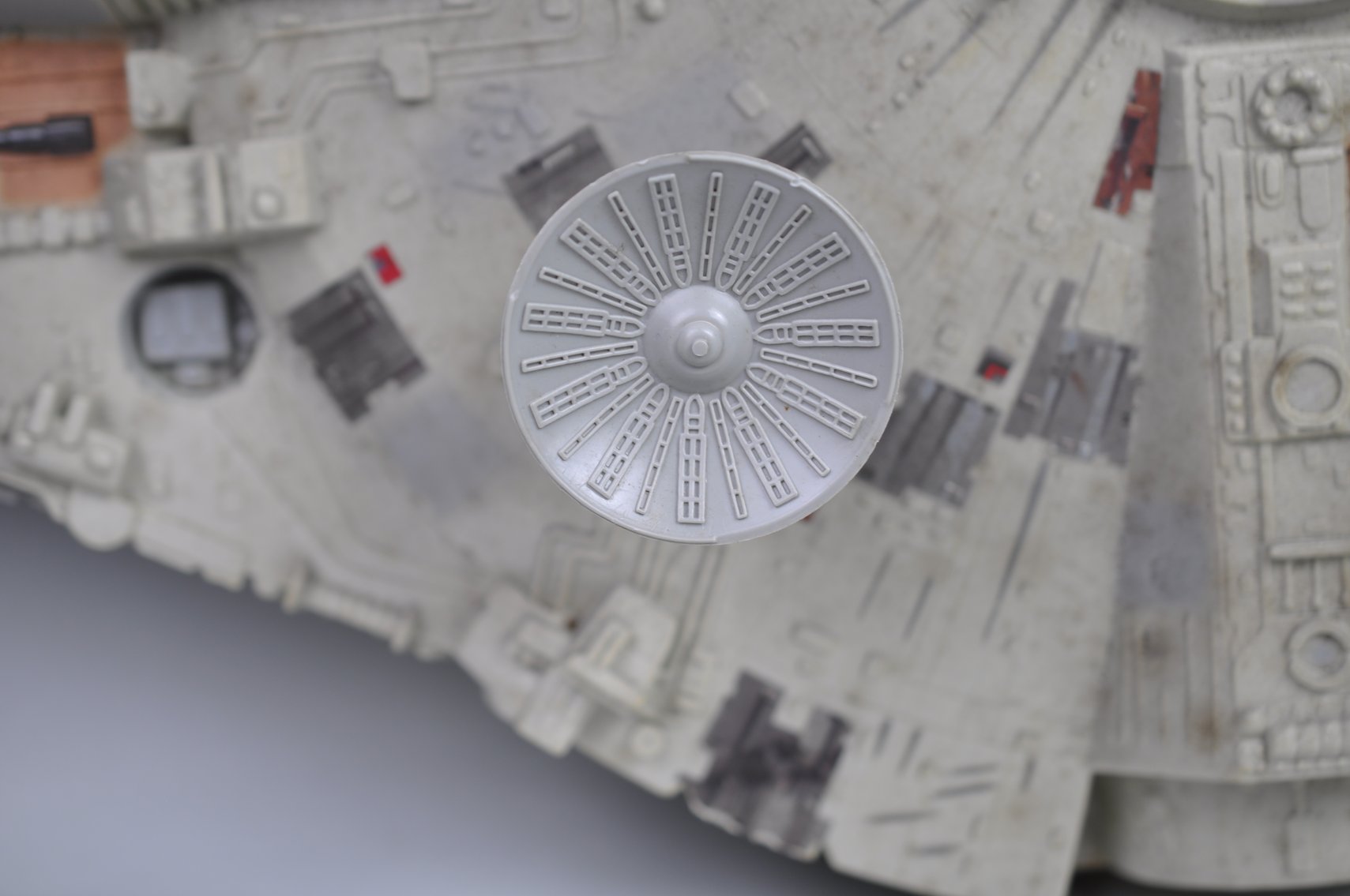 1995 Star Wars Millennium Falcon