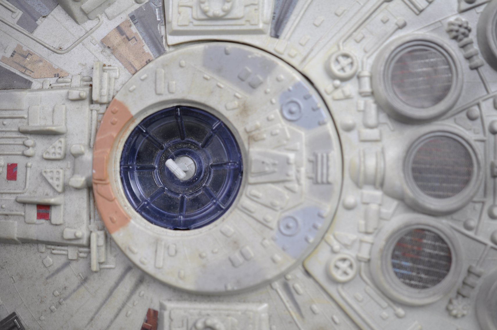 1995 Star Wars Millennium Falcon
