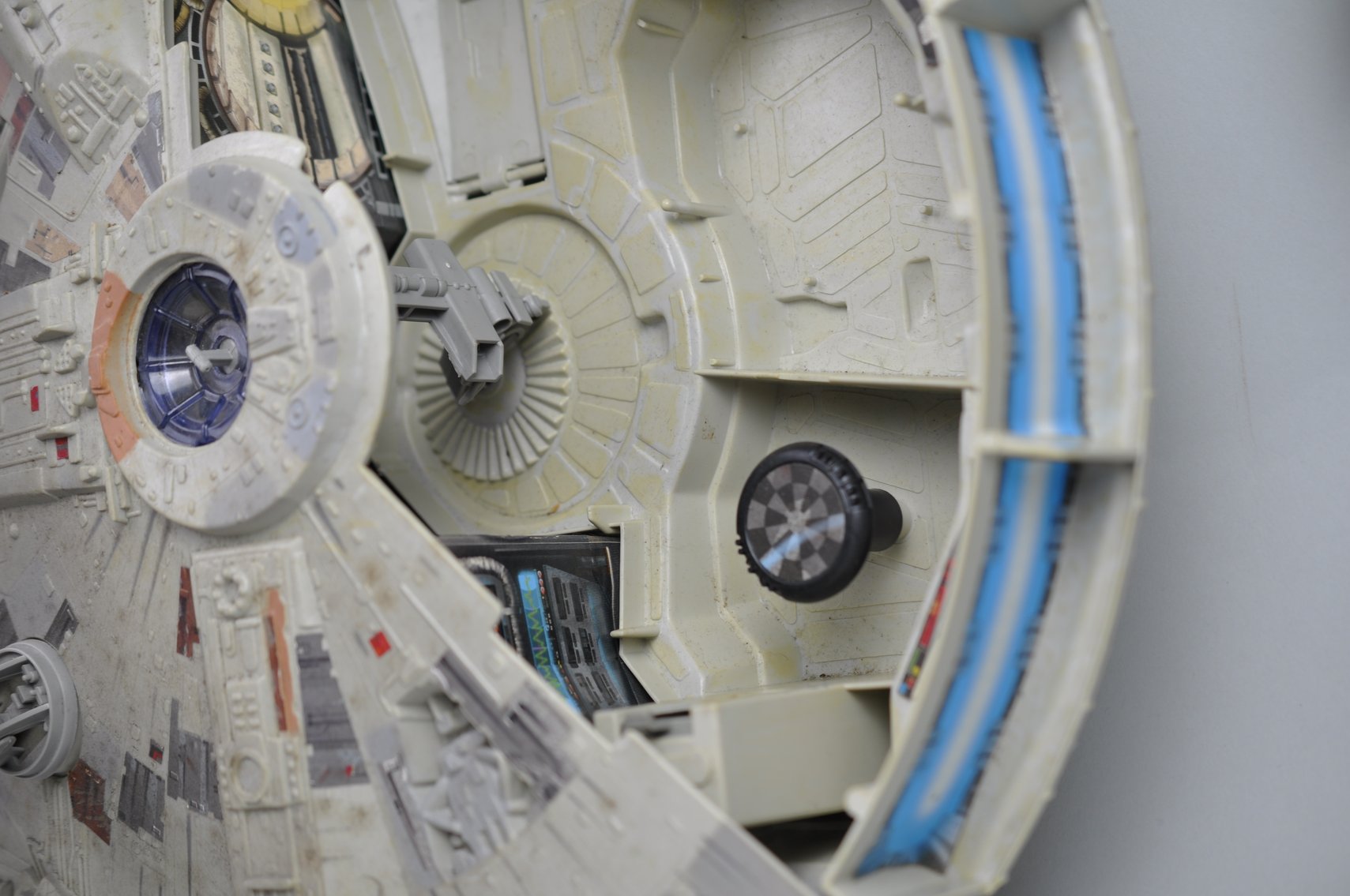 1995 Star Wars Millennium Falcon