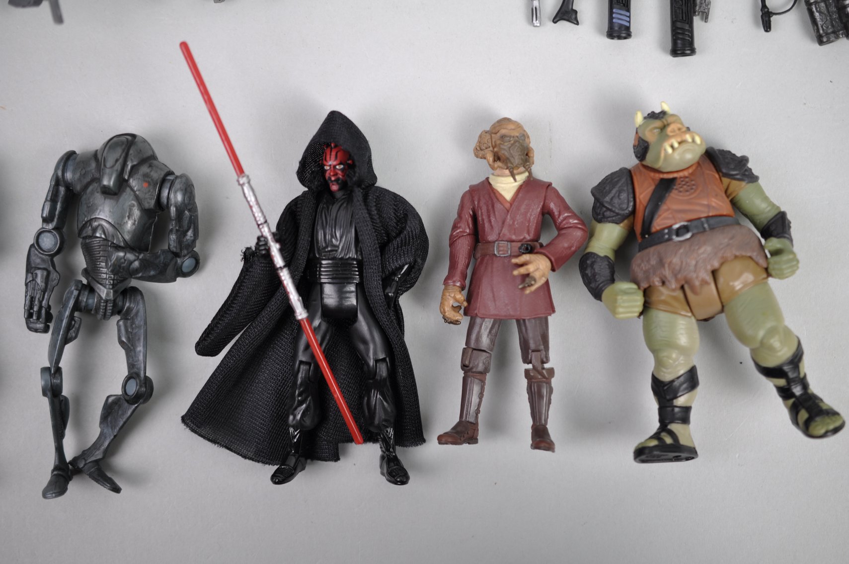 Star Wars: Land Speeders, Droids, & Figures