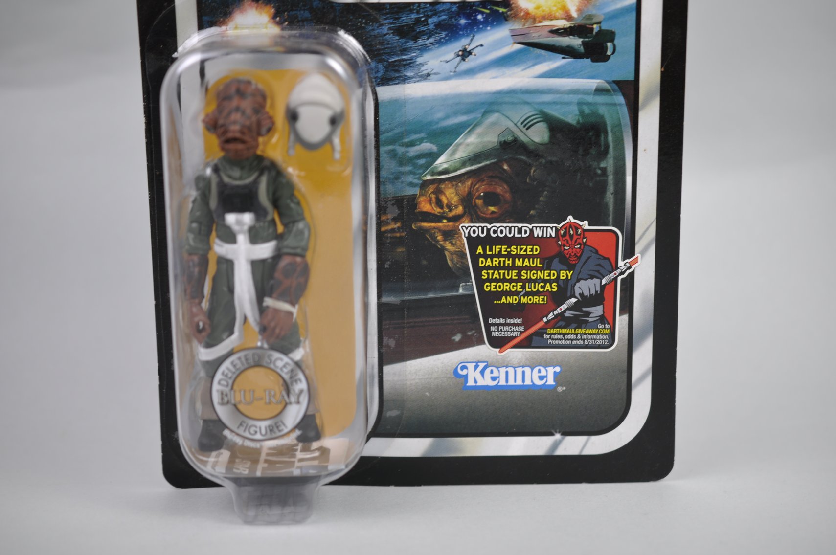 Sealed Star Wars Figures Rebel Pilot & Senate Guards