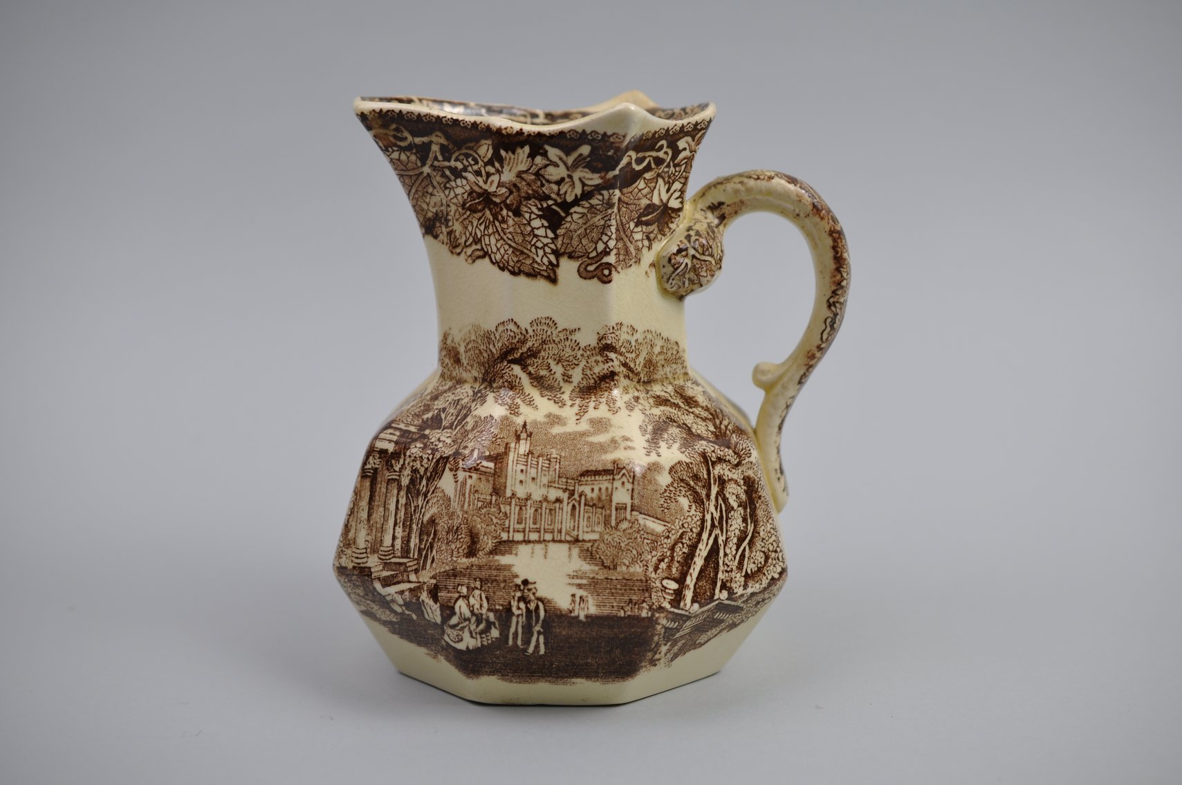 Wedgwood & Mason’s Vista Ceramics