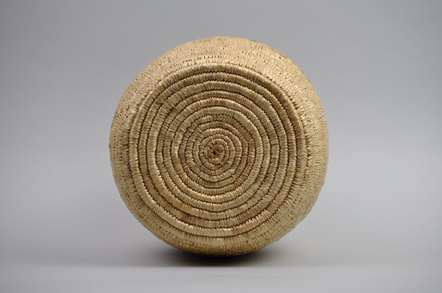 Native American Basket w/ Lid