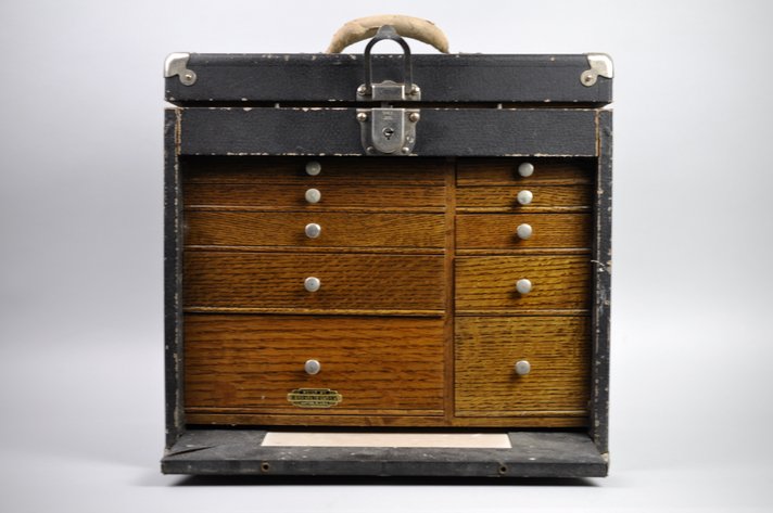 Model 18 Dentist Tool Case with Supplies