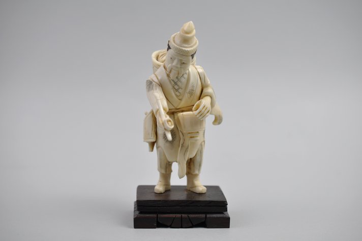 Okimono Japanese Carved Figure, Meiji Period