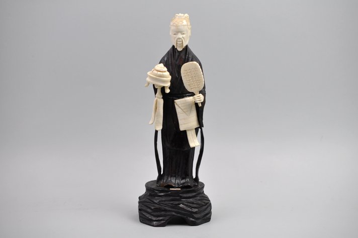 Okimono Japanese Carved Figure, Meiji Period