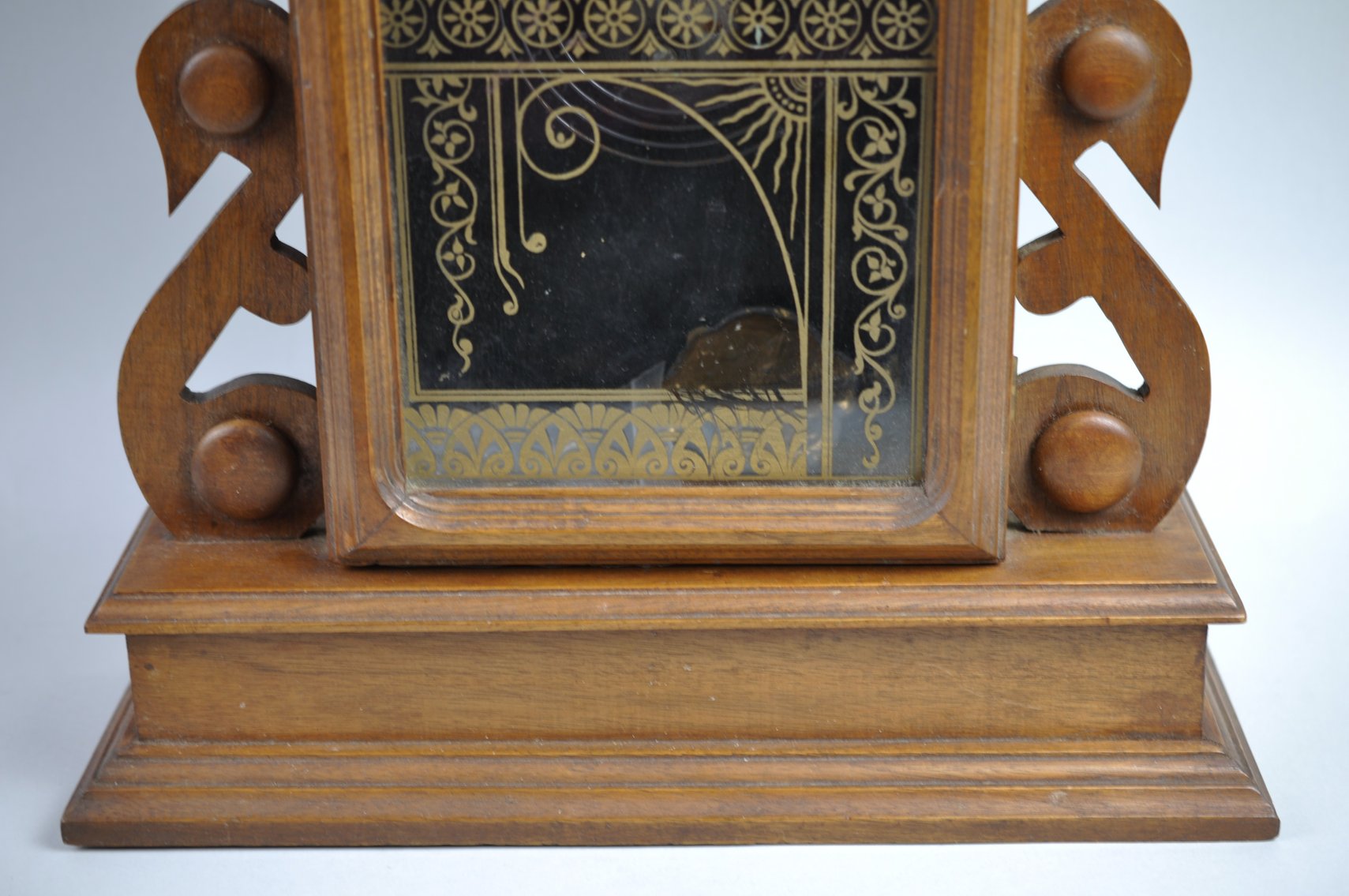 Cathedral Style Mantel Clock