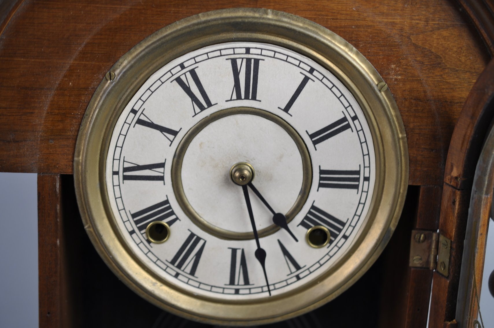 Cathedral Style Mantel Clock