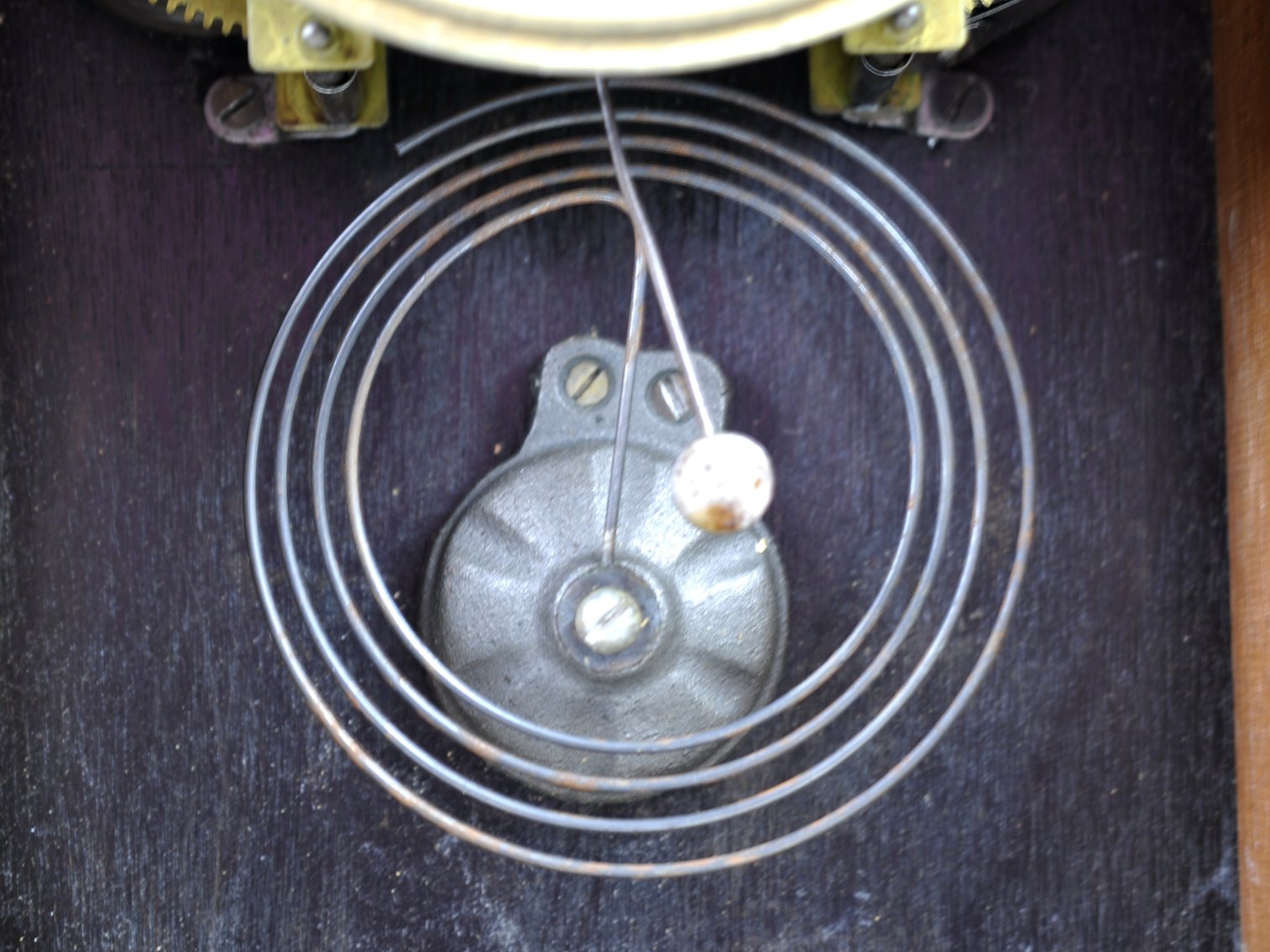 Cathedral Style Mantel Clock