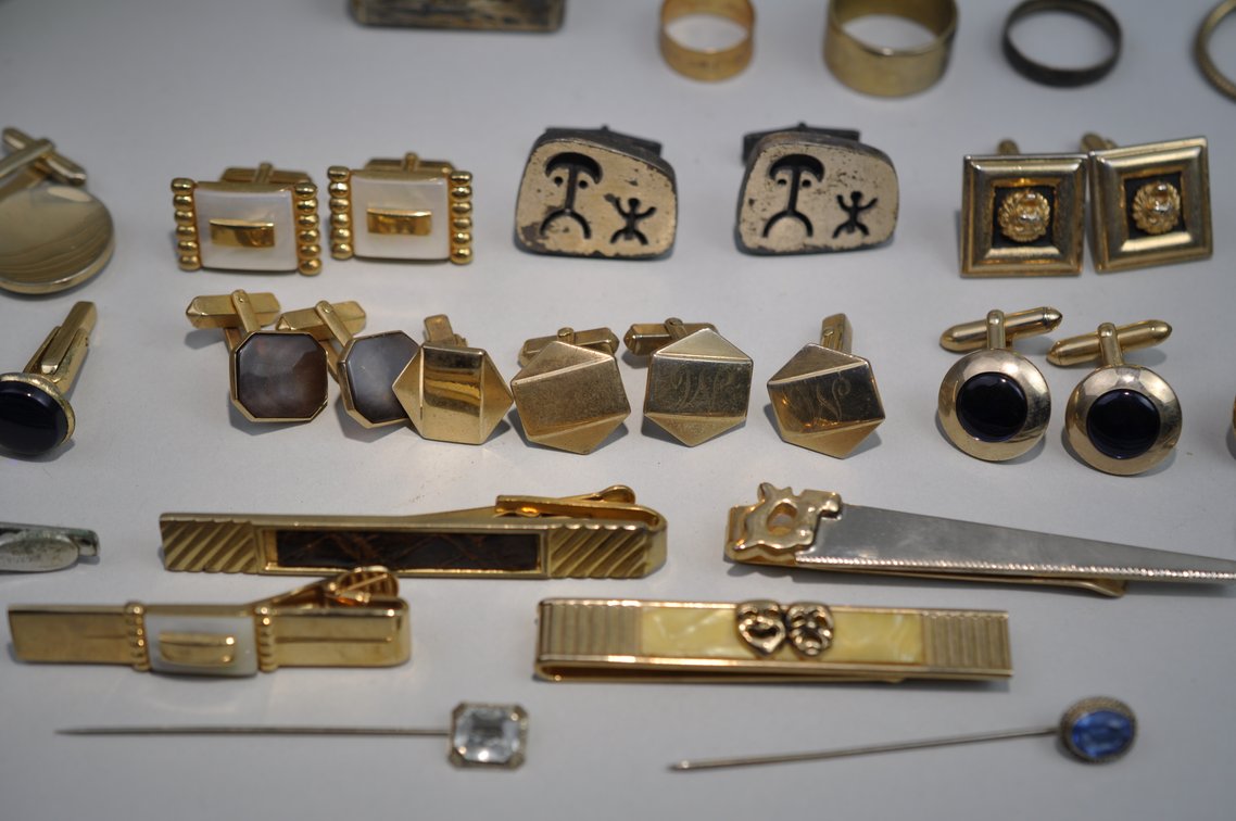 Plates, Cufflinks, Pins, Nurse Headgear & More