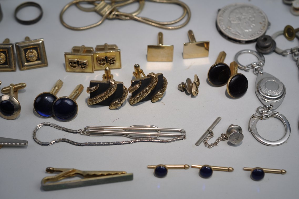 Plates, Cufflinks, Pins, Nurse Headgear & More
