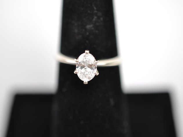 14K Oval Cut Diamond Engagement Ring