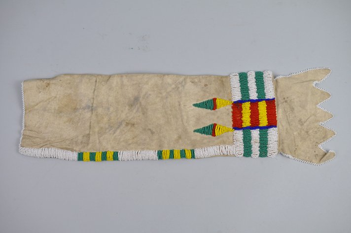 Native American Beaded Chanupa Pipe Bag