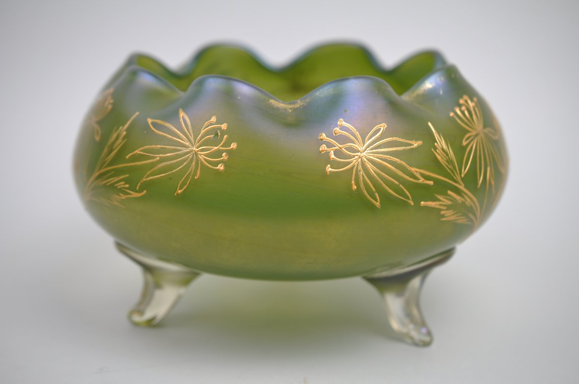 Loetz Style Green Iridescent Glass Rose Bowl