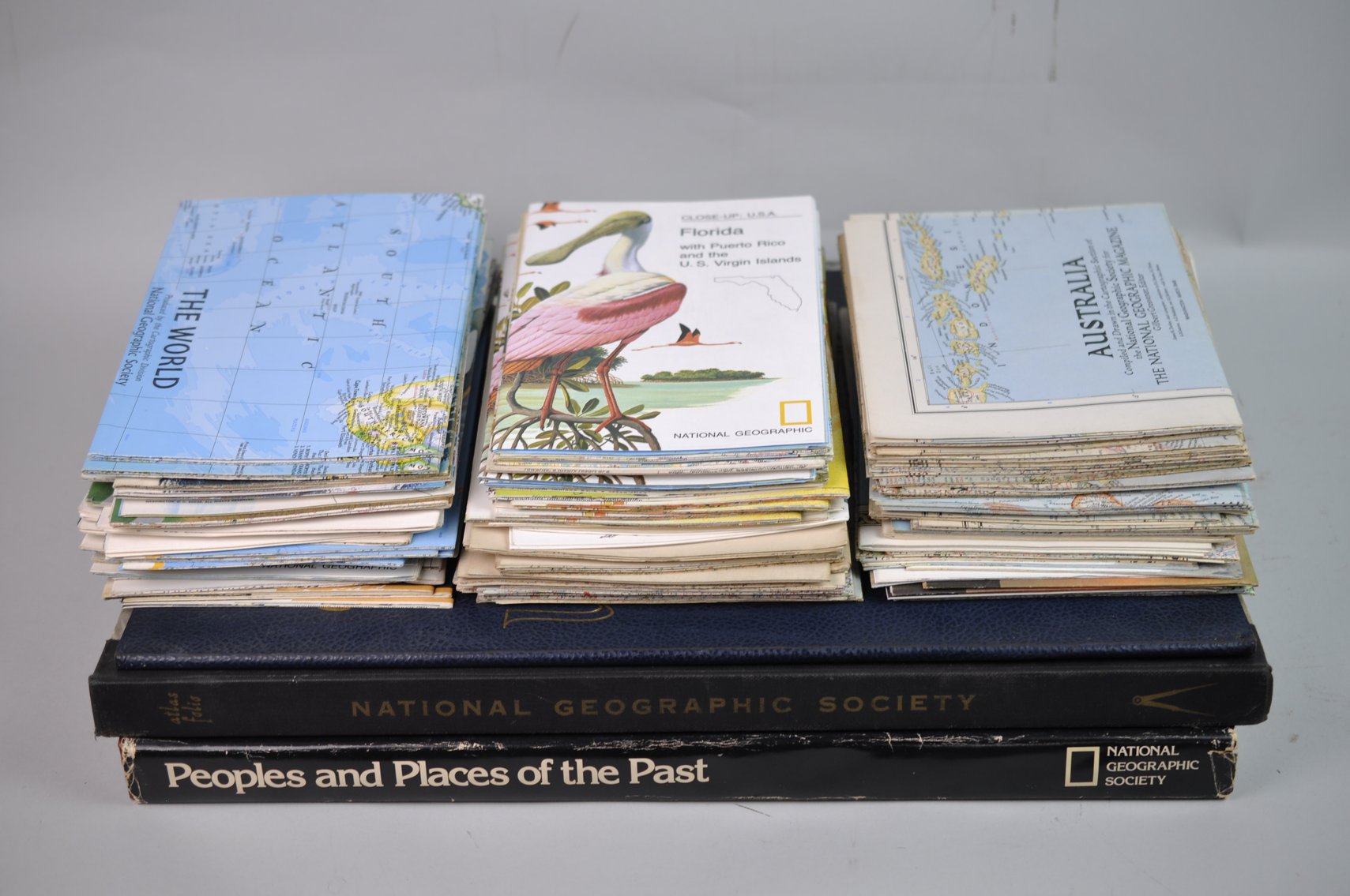 National Geographic Collection of 100 Maps & Atlas Books