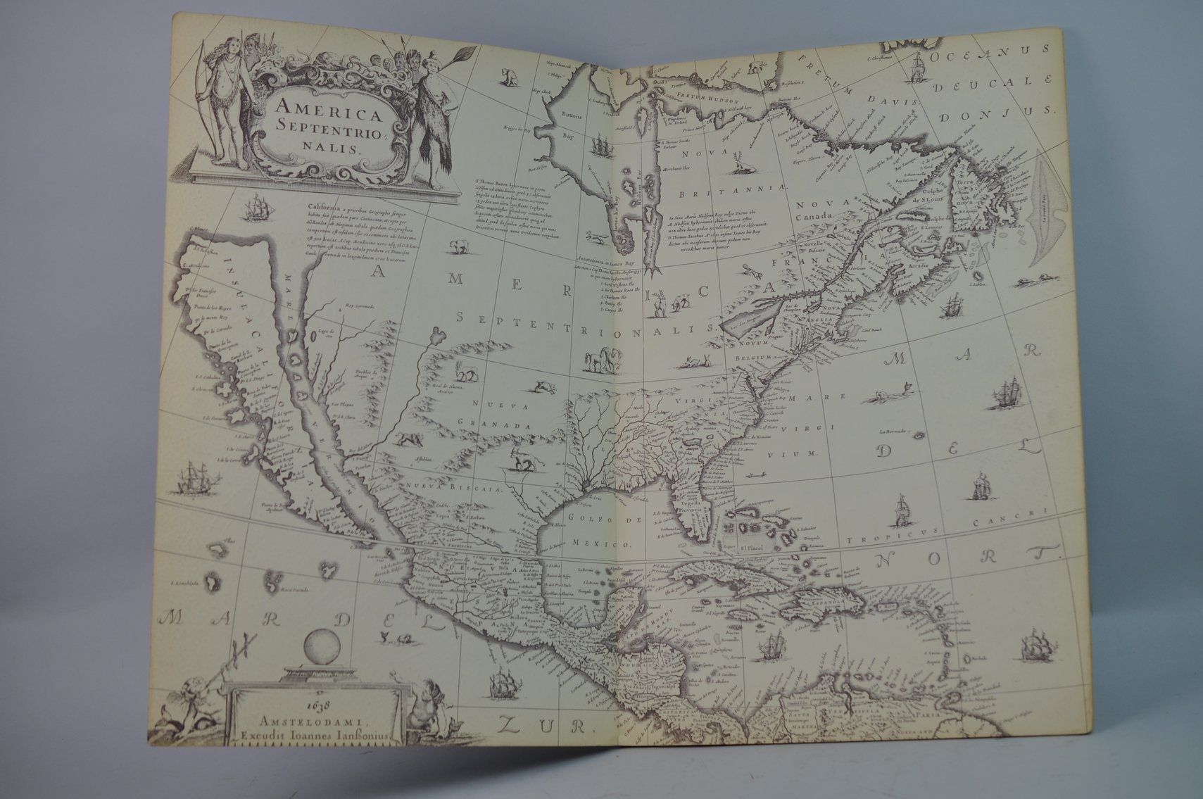 National Geographic Collection of 100 Maps & Atlas Books