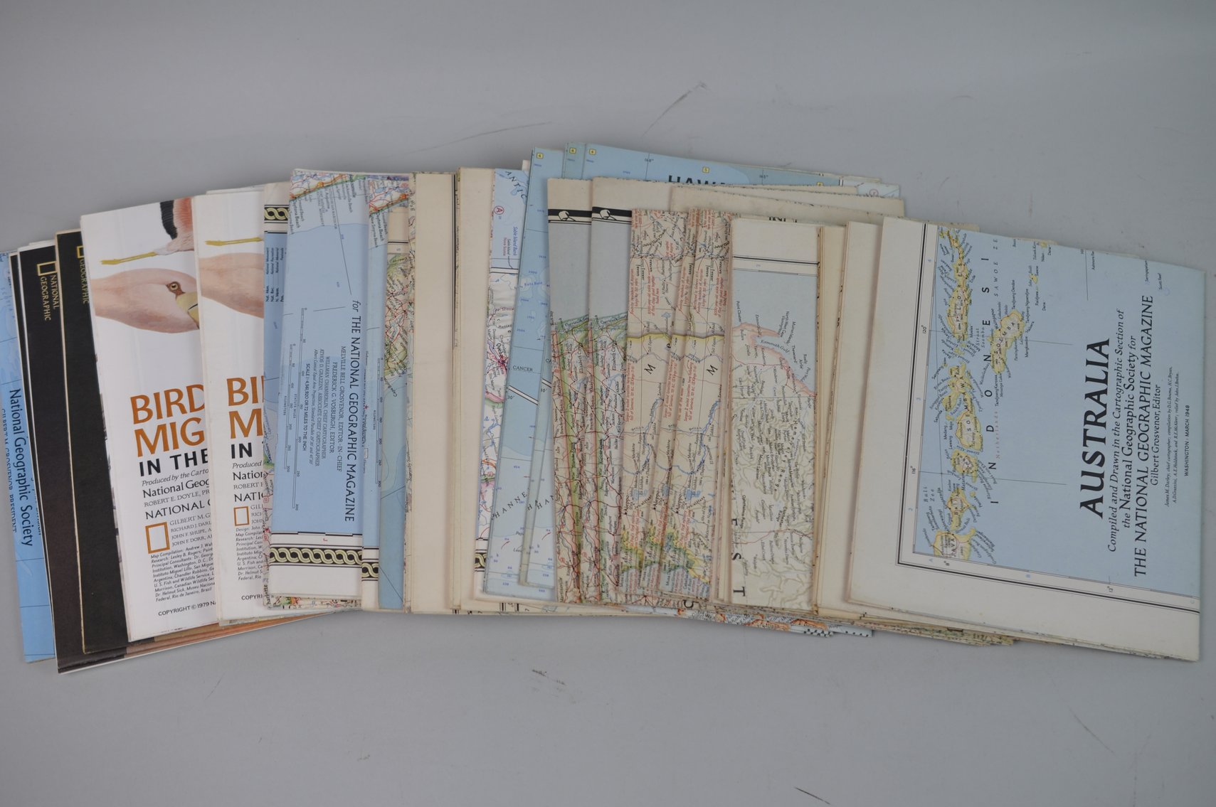 National Geographic Collection of 100 Maps & Atlas Books