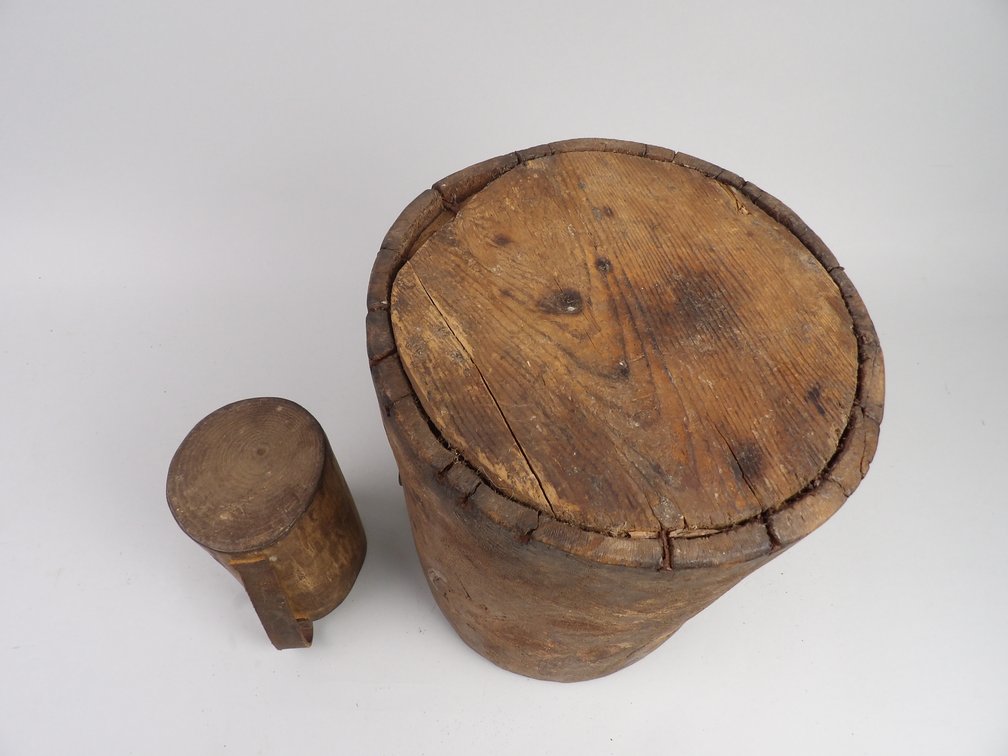 Farm Vessel and Tankard