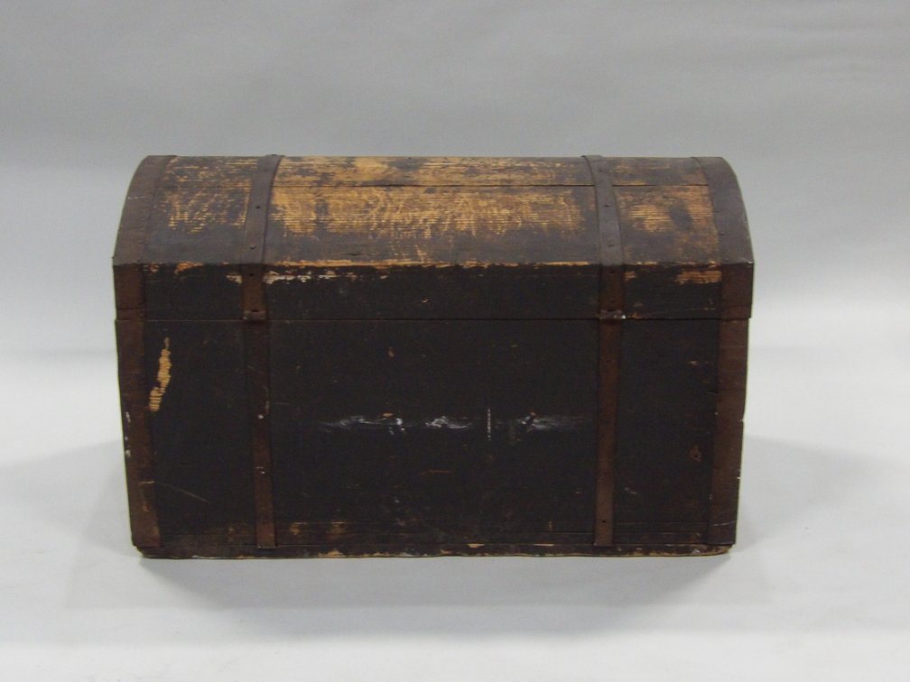 Steamer Trunk w/ Dome Top