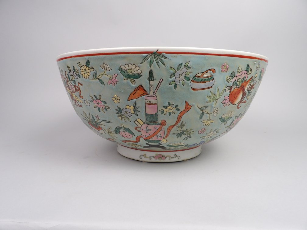Chinese Famille Rose Bowl