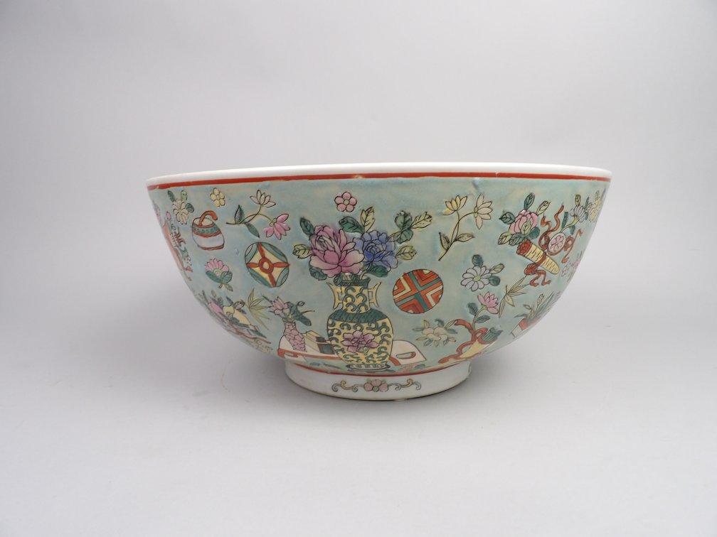 Chinese Famille Rose Bowl