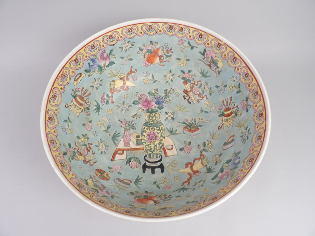Chinese Famille Rose Bowl