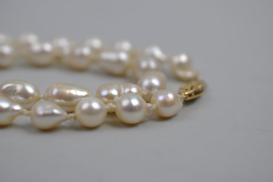14K Gold Clasp Cultured Pearl Necklace