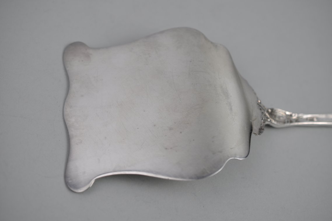 Les Six Fleurs Pattern Sterling Silver Fork Spatula