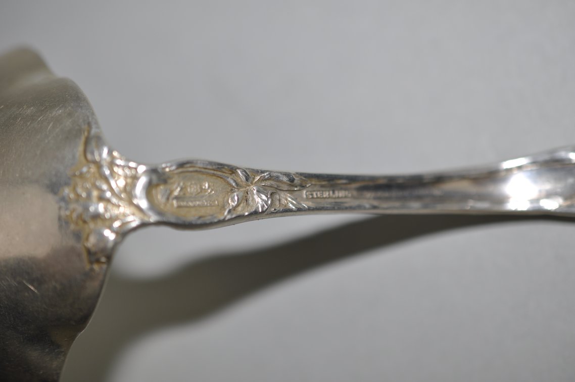 Reed & Barton Les Six Fleurs Sterling Oyster Ladle