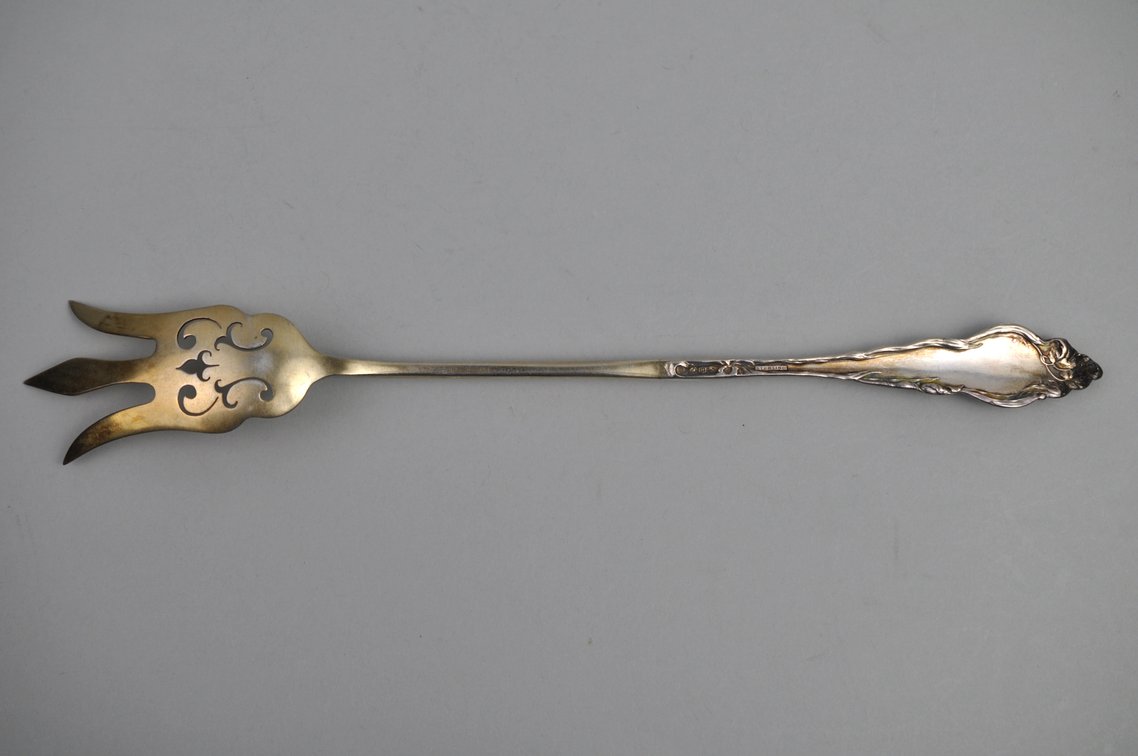Reed & Barton Les Six Fleurs Sterling Serving Fork