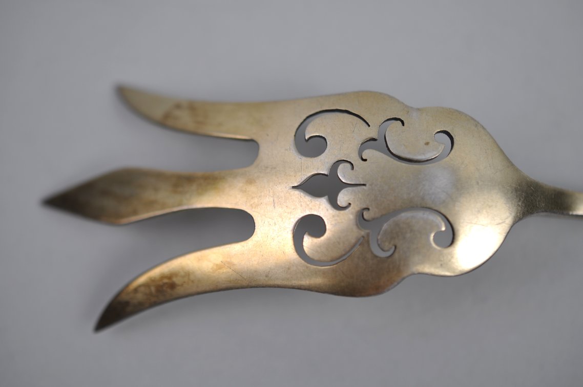 Reed & Barton Les Six Fleurs Sterling Serving Fork