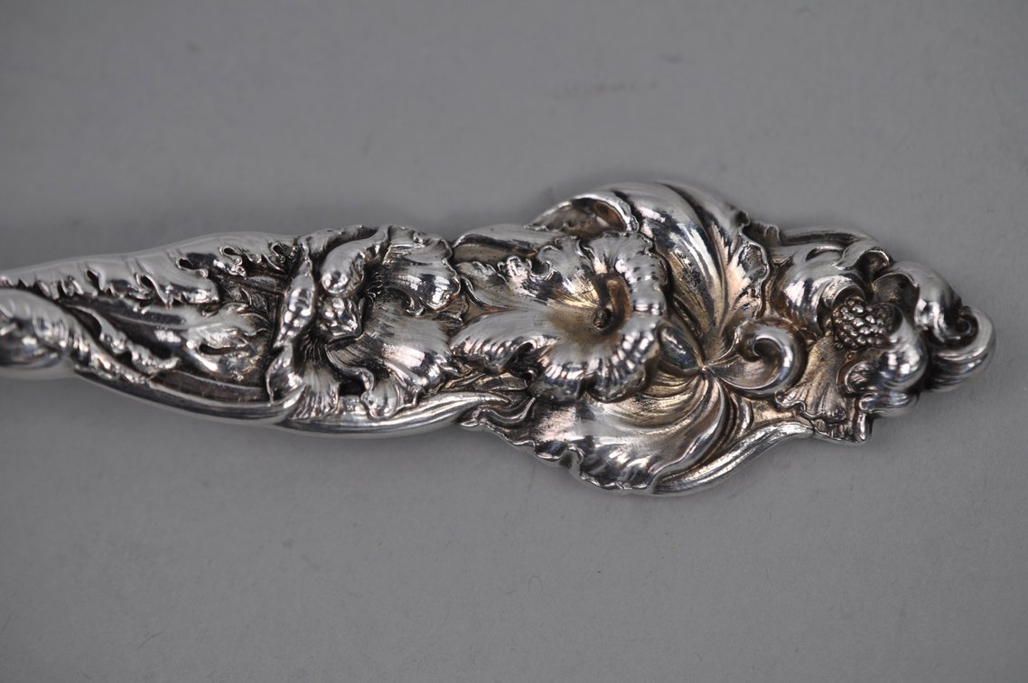 Reed & Barton Les Six Fleurs Pattern Sterling Silver Macaroni Server
