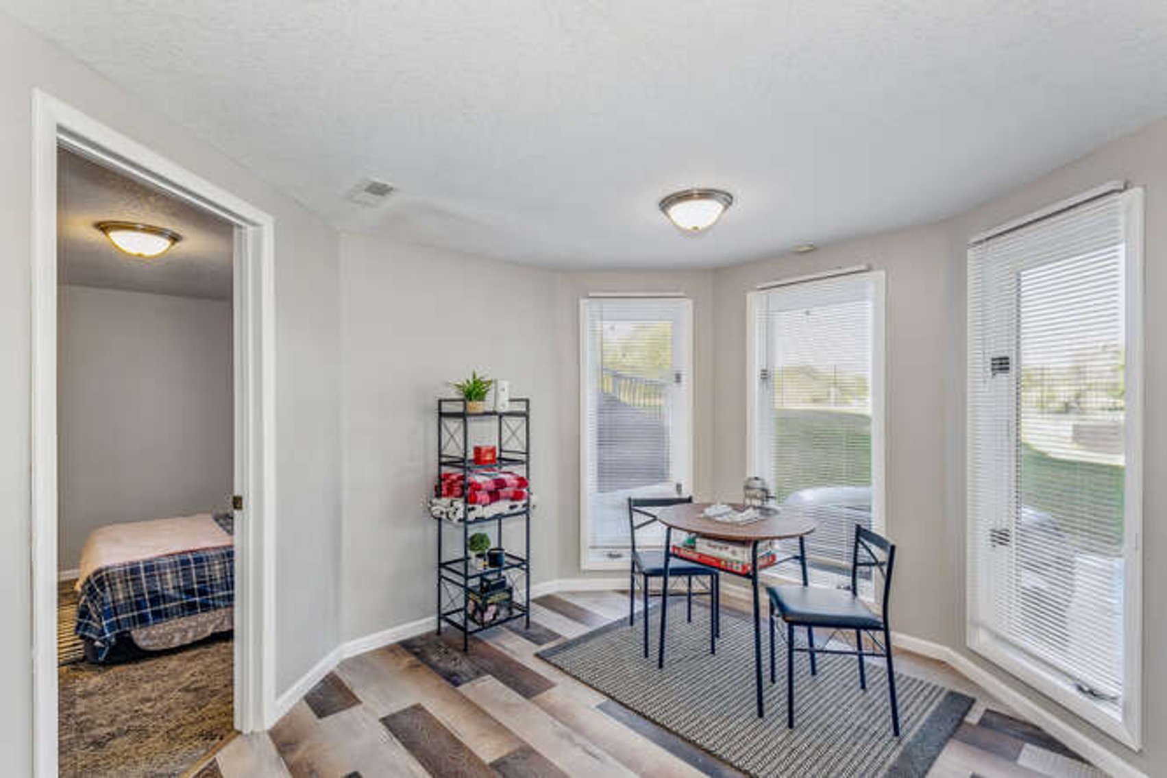 Image for Short Sale Opportunity