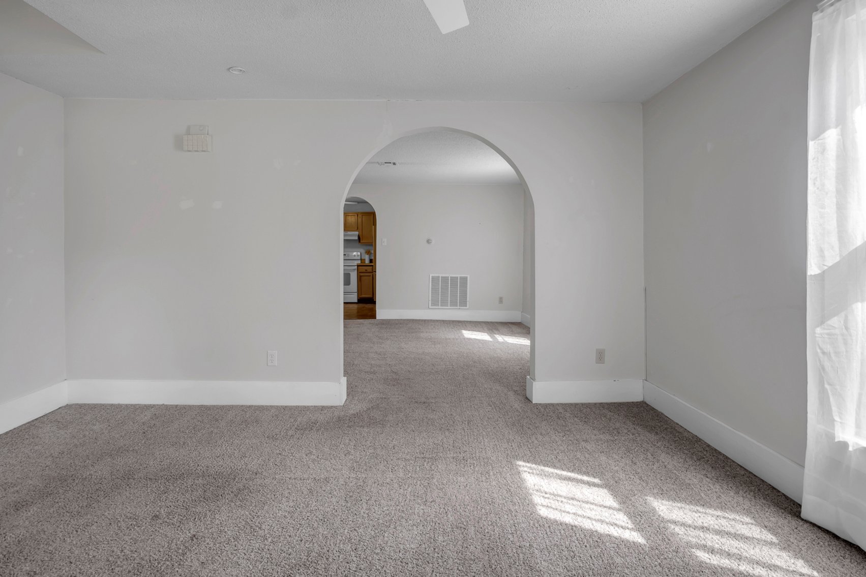 Image for 304 W 12th, Newton