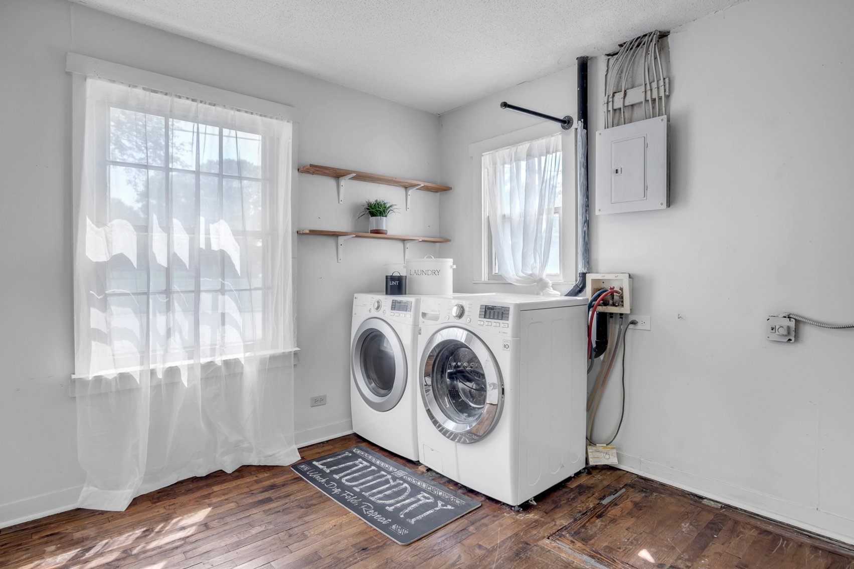 Image for 304 W 12th, Newton