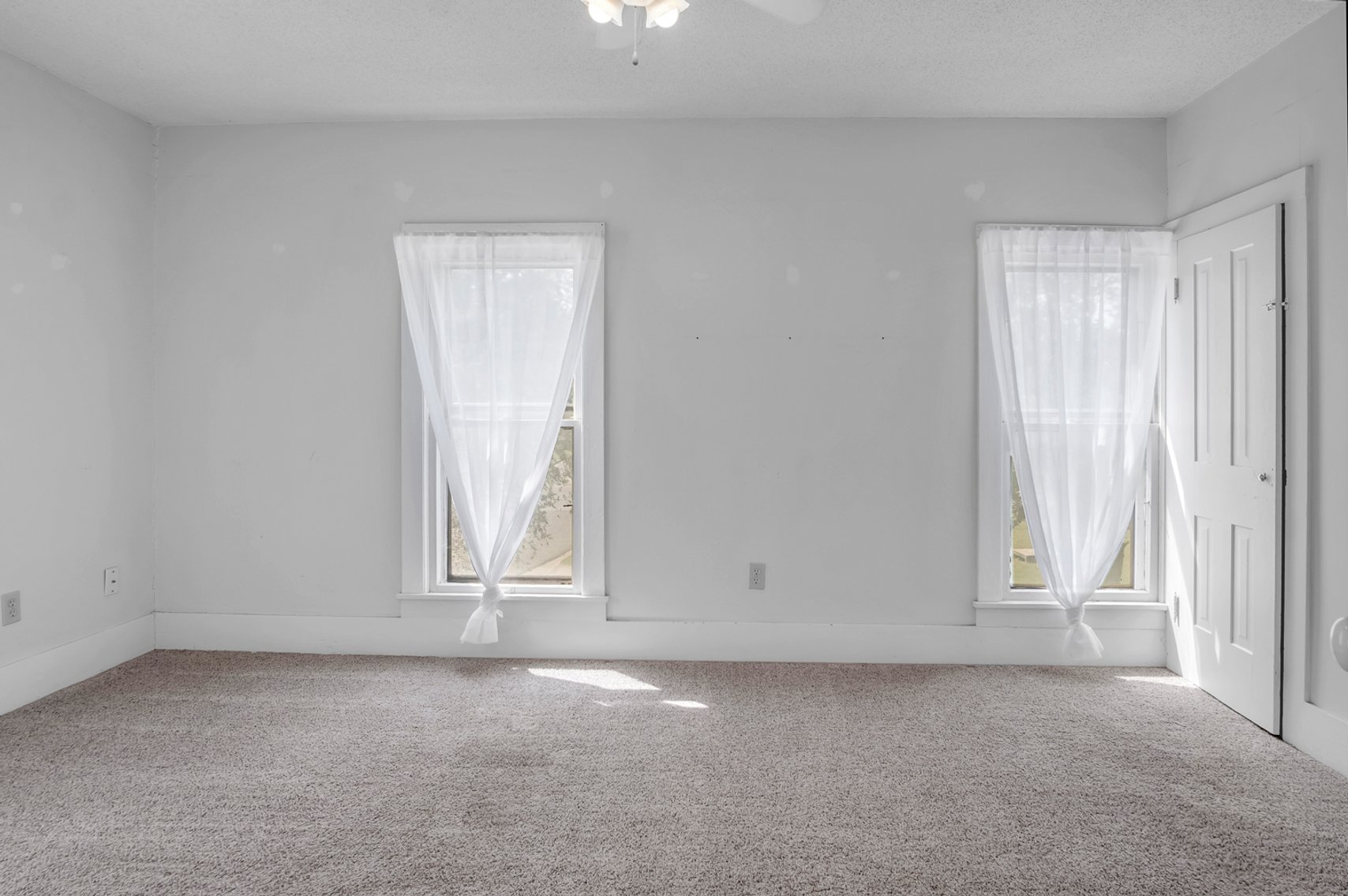 Image for 304 W 12th, Newton