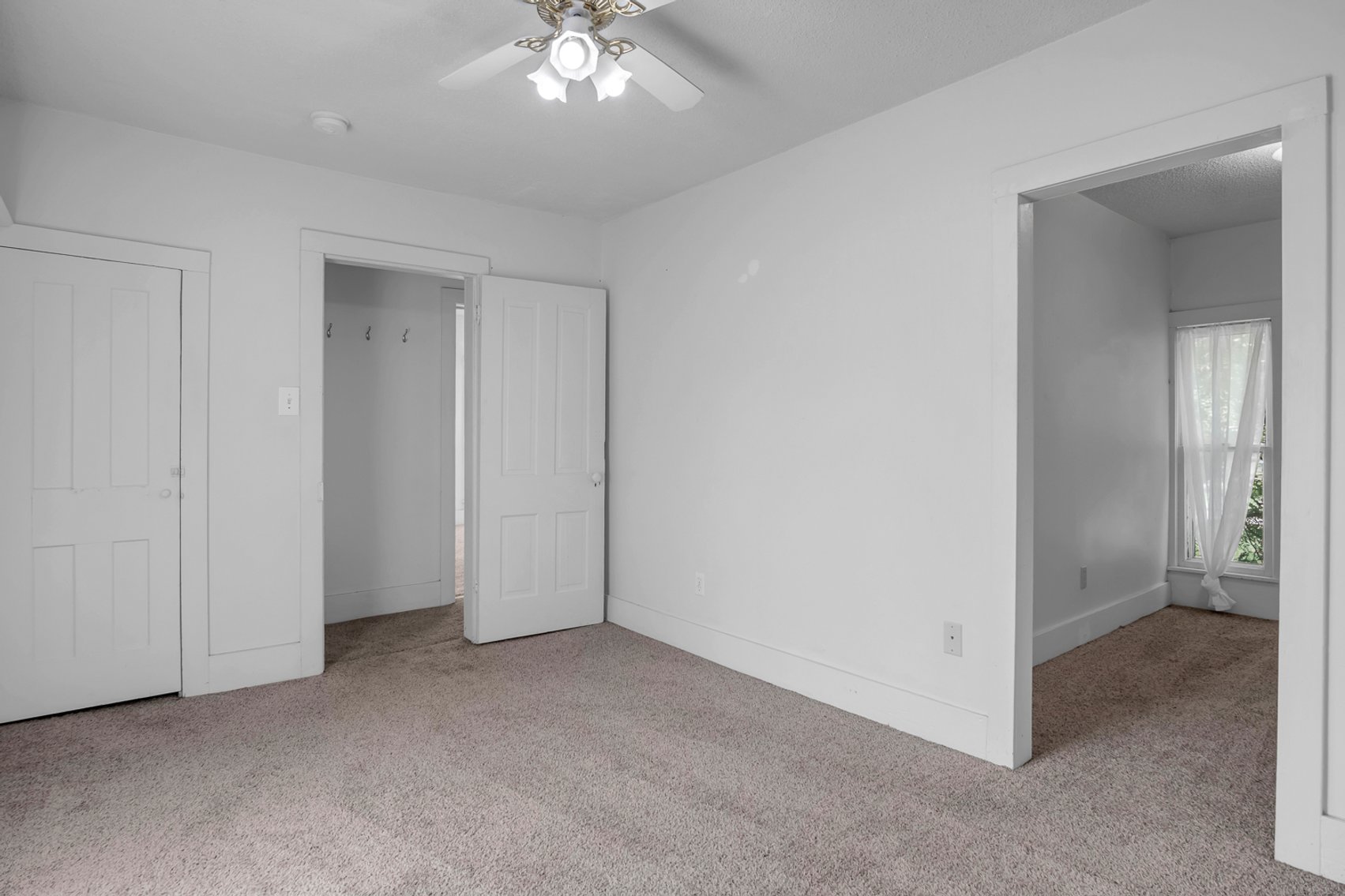 Image for 304 W 12th, Newton