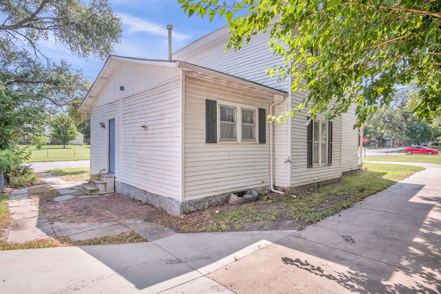 Image for 304 W 12th, Newton