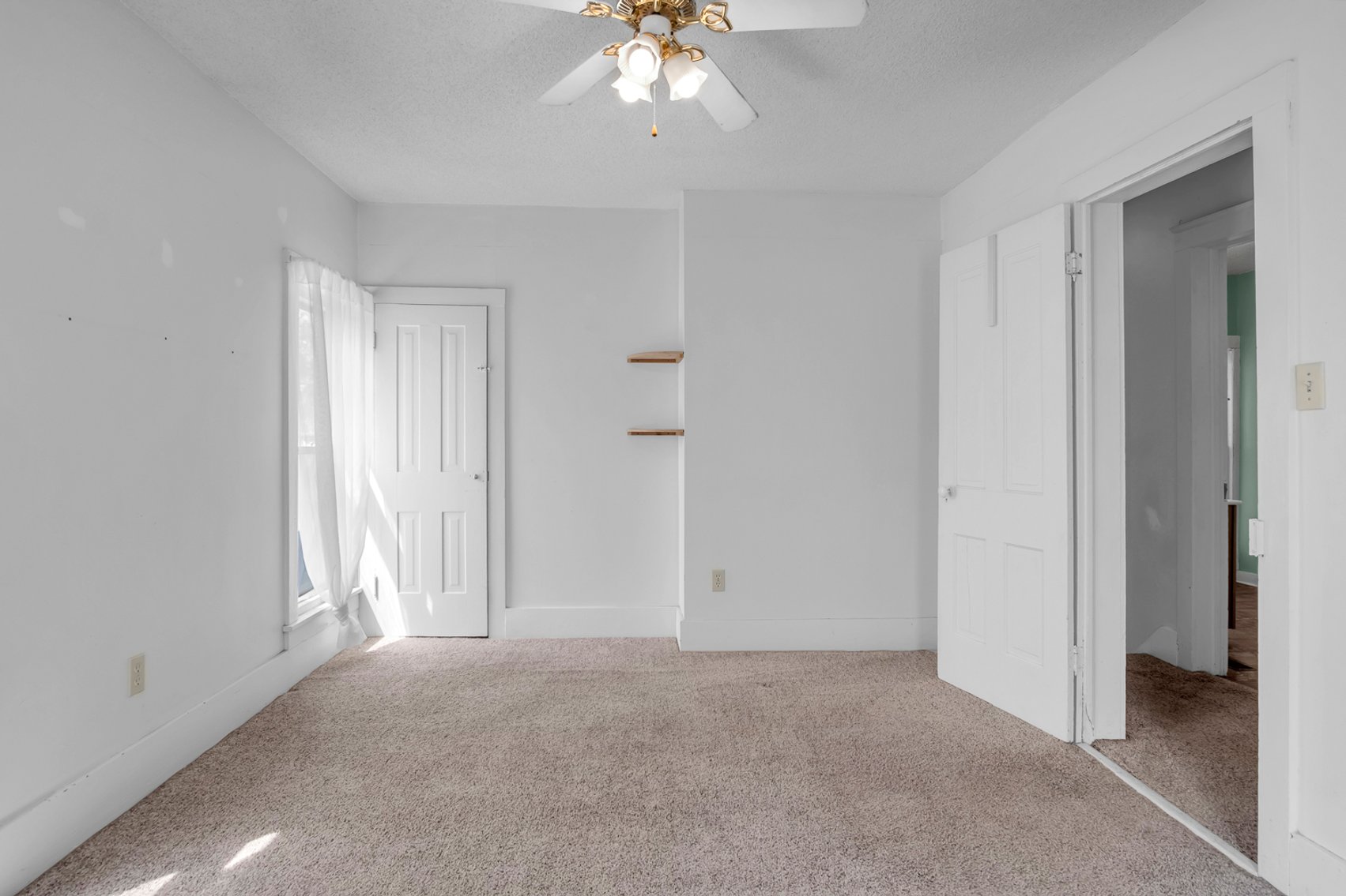 Image for 304 W 12th, Newton