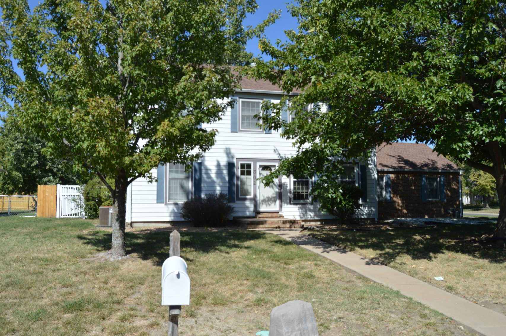 Image for 302 W Lexington