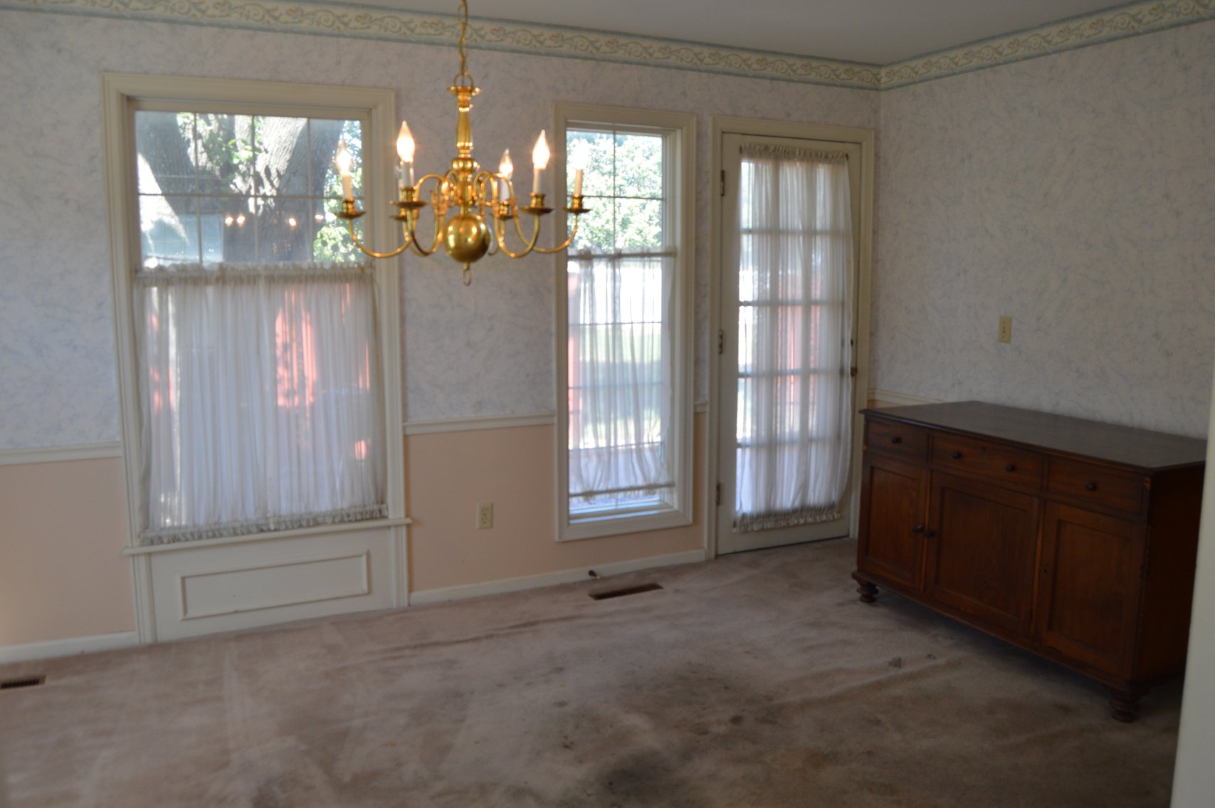 Image for 302 W Lexington