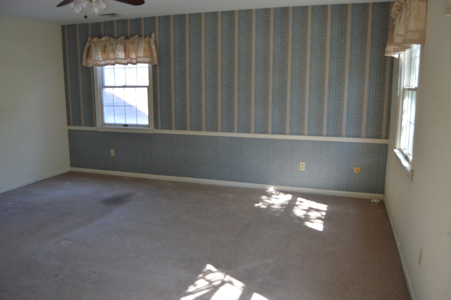 Image for 302 W Lexington