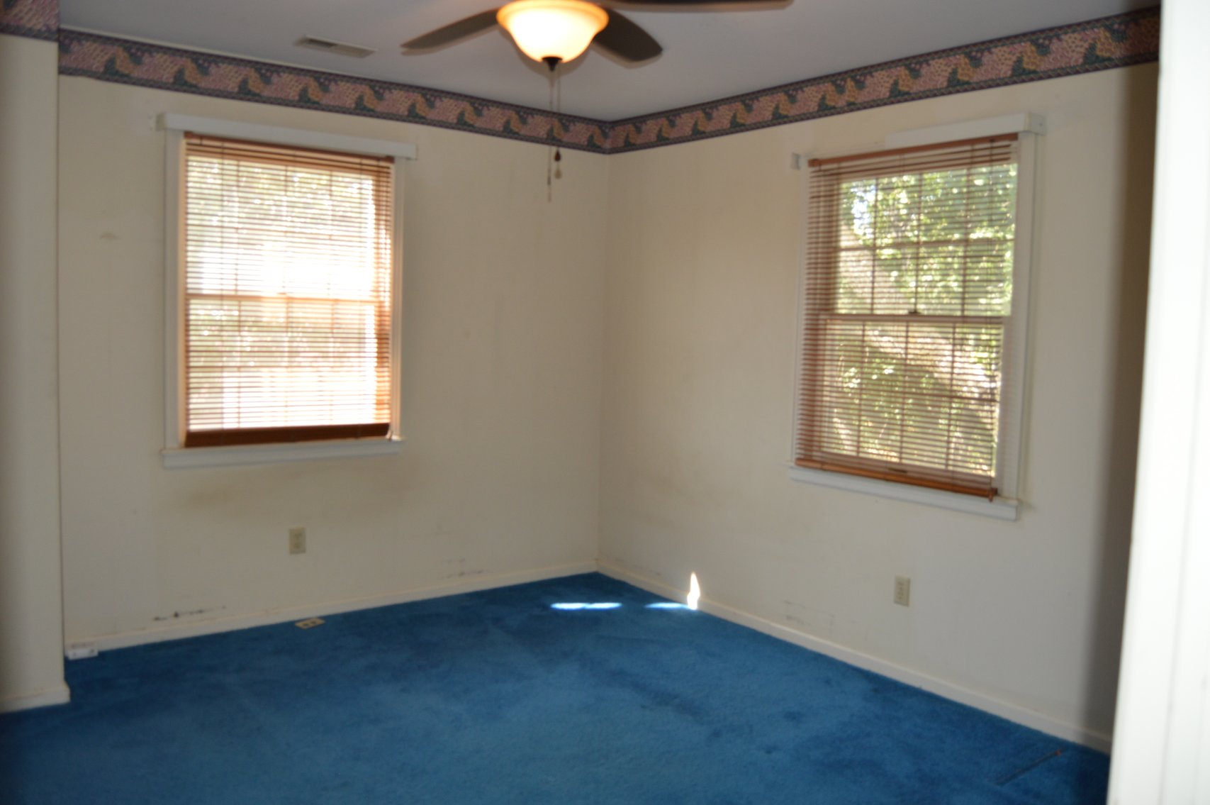 Image for 302 W Lexington